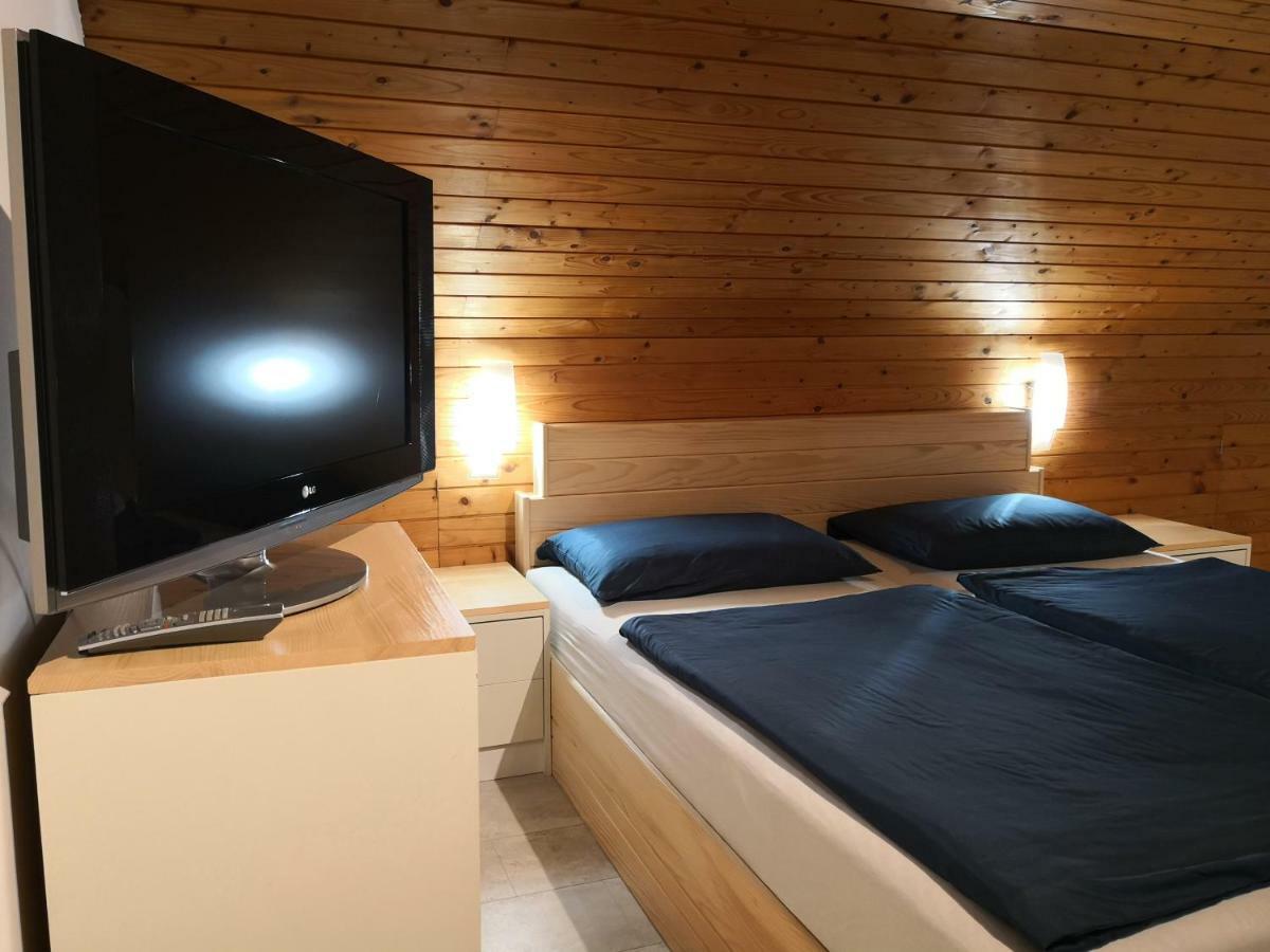 Apartments Silic Bled Bagian luar foto